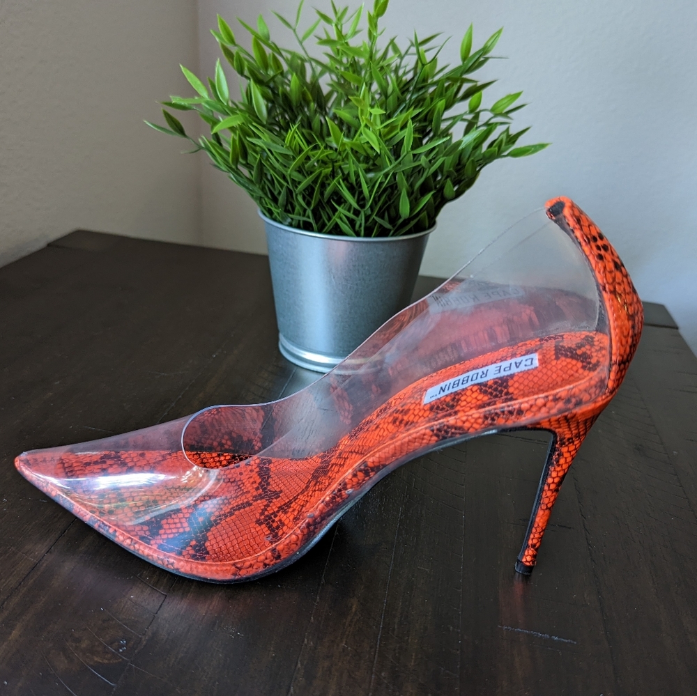 Clear Lucite Pump Heel